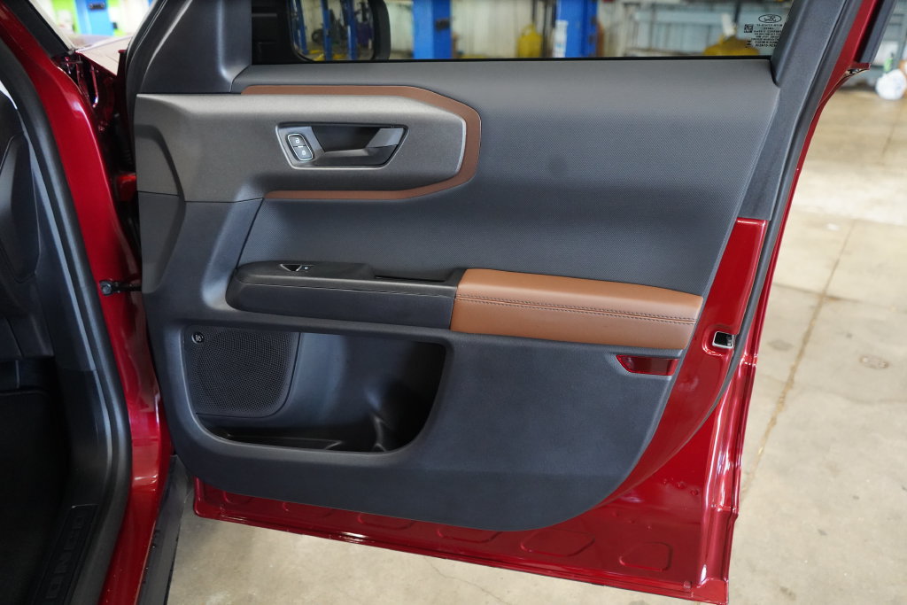 New 2026 Ford Bronco Sport Outer Banks w/ Outer Banks Tech Package+ AWD/4WD image 20