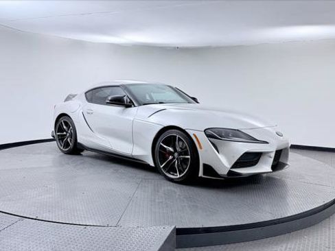Used 2021 Toyota Supra Premium w/ Driver Assist Package RWD image 11