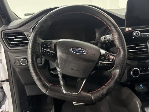 Used 2023 Ford Escape ST-Line AWD/4WD image 5