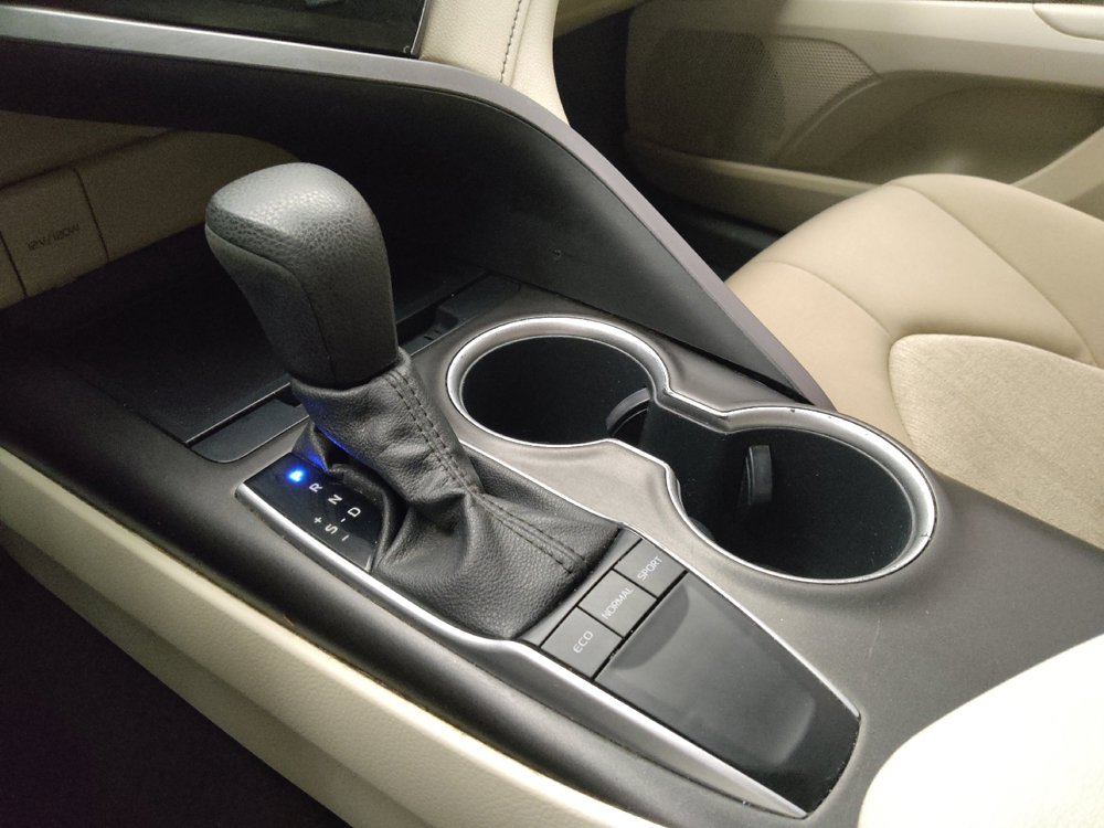 Used 2022 Toyota Camry LE FWD image 26