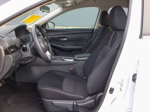 Used 2024 Nissan Sentra SV image 7