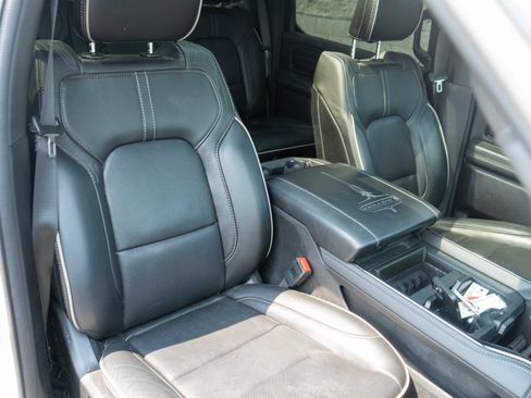 Used 2023 RAM 1500 Limited AWD/4WD image 9