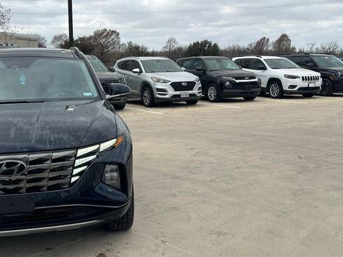 Certified 2024 Hyundai Tucson Limited image 3