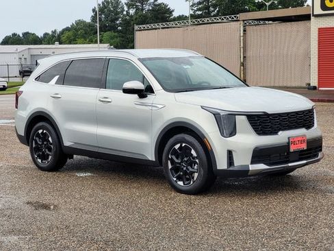 New 2026 Kia Sorento S FWD image 1