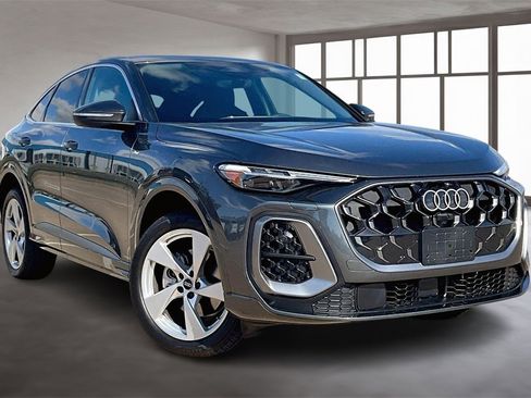 Used 2025 Audi Q5 Premium Plus image 11