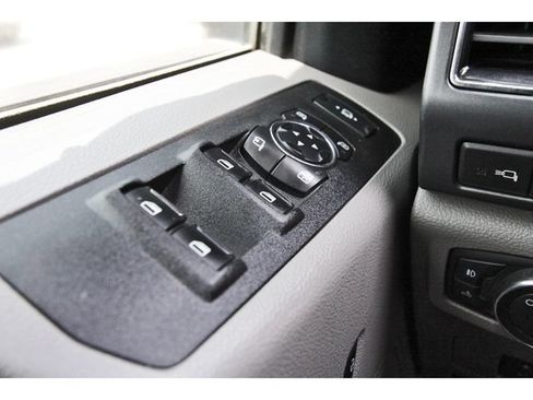 Used 2021 Ford F250 XLT w/ XLT Premium Package AWD/4WD image 19