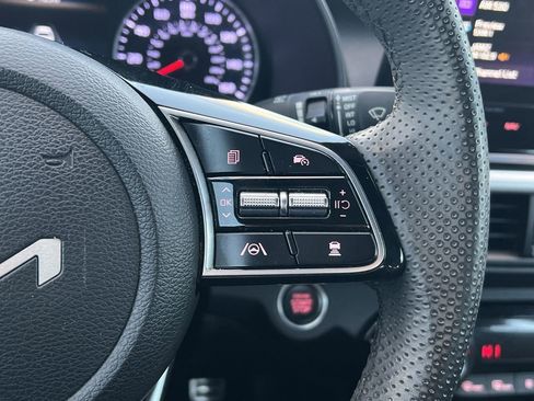 Used 2023 Kia Forte GT-Line w/ GT-Line Premium Package image 18