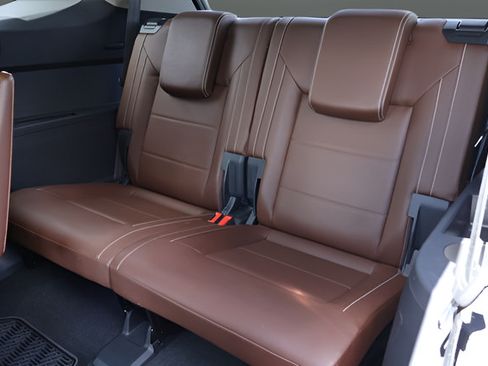 Certified 2023 Volkswagen Atlas SEL AWD/4WD image 19