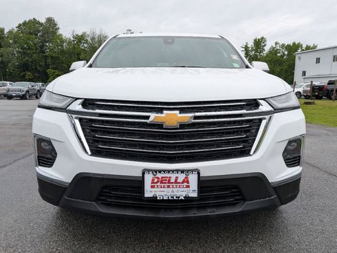 Used 2023 Chevrolet Traverse LT w/ LPO, Floor Liner Package AWD/4WD image 2