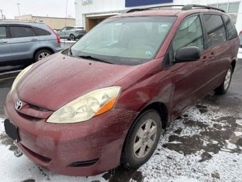 Used 2007 Toyota Sienna image 1