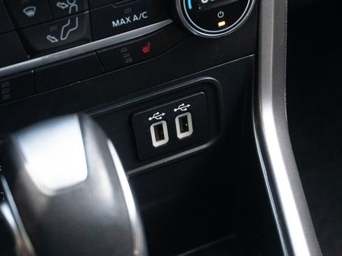 Used 2021 Ford EcoSport SE FWD image 28