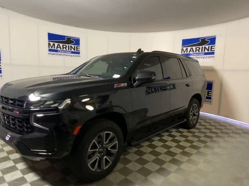 Used 2023 Chevrolet Tahoe Z71 w/ Luxury Package AWD/4WD image 6