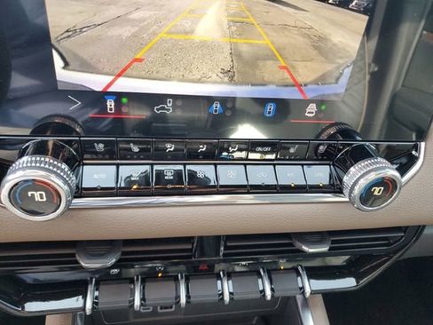 New 2026 GMC Canyon Denali image 23