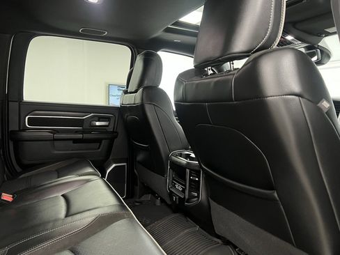 Used 2024 RAM 3500 Laramie w/ Night Edition image 64