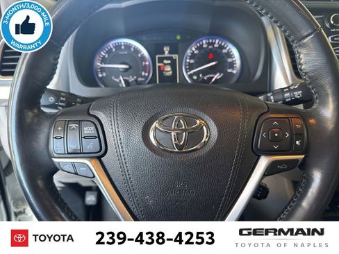 Used 2015 Toyota Highlander Limited Platinum image 23