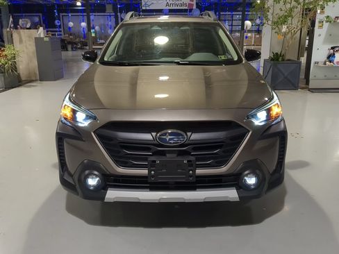 Used 2023 Subaru Outback Limited XT AWD/4WD image 3