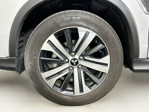 Used 2025 Mitsubishi Outlander Sport SE image 11