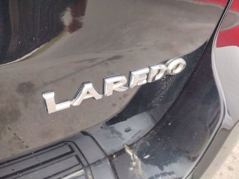 Used 2020 Jeep Grand Cherokee Laredo image 21