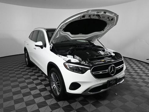 Used 2023 Mercedes-Benz GLC 300 4MATIC image 33