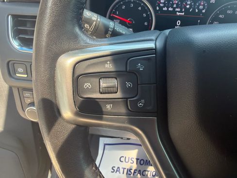 Used 2021 Chevrolet Tahoe Premier AWD/4WD image 16