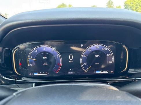 Used 2024 Jeep Wagoneer Series II w/ Premium Group I AWD/4WD image 16
