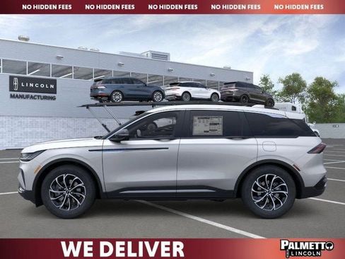 New 2026 Lincoln Nautilus Premier image 3