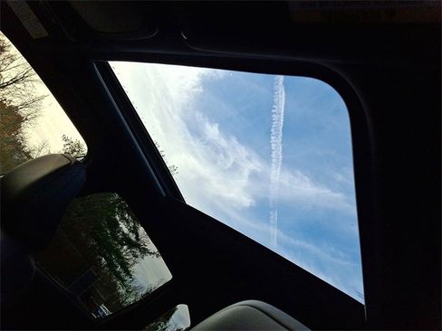 Used 2025 Subaru Forester Sport image 14