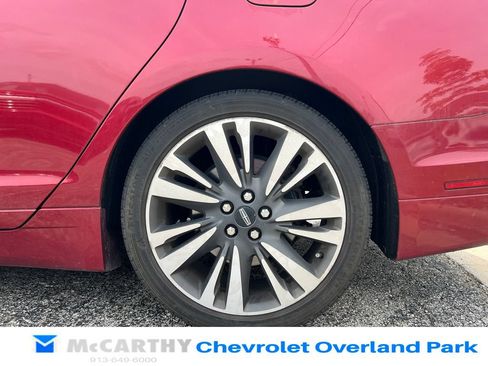 Used 2018 Lincoln MKZ Reserve w/ Climate Package FWD image 9