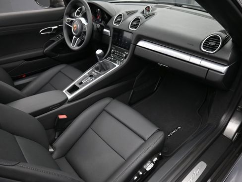 New 2025 Porsche 718 Boxster RWD image 27