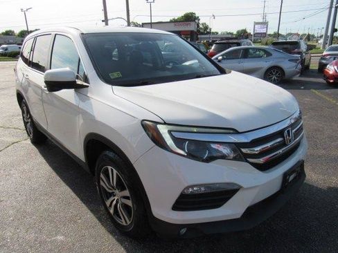 Used 2018 Honda Pilot EX image 1