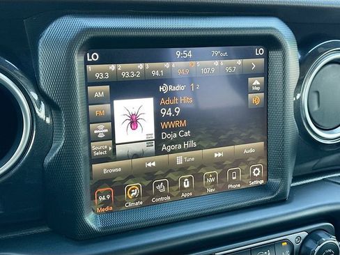 Certified 2022 Jeep Wrangler Unlimited Rubicon w/ Trailer Tow Package image 15