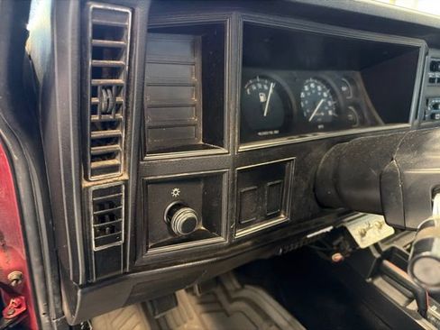 Used 1987 Jeep Cherokee 4WD 4-Door image 15
