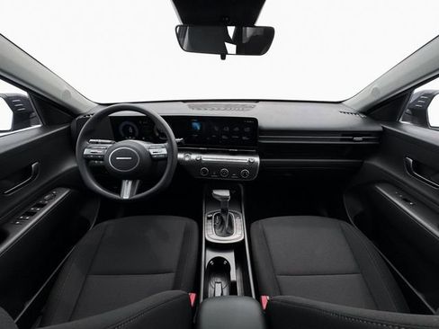 New 2026 Hyundai Kona SE image 13