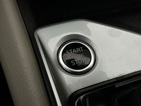 Used 2025 Nissan Altima 2.5 SV image 24