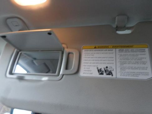 Used 2022 Mitsubishi Outlander ES image 33