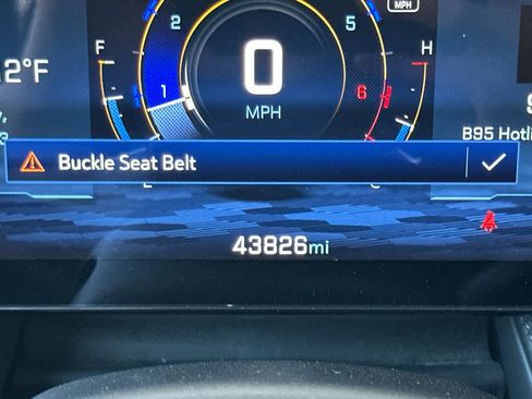 Used 2025 Chevrolet Equinox LT w/ Convenience Package II FWD image 25
