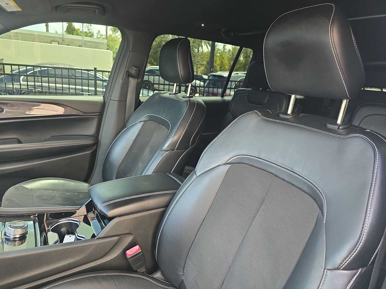 Used 2021 Jeep Grand Cherokee L Laredo RWD image 19