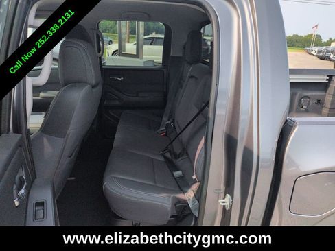 Used 2022 Nissan Frontier SV AWD/4WD image 17