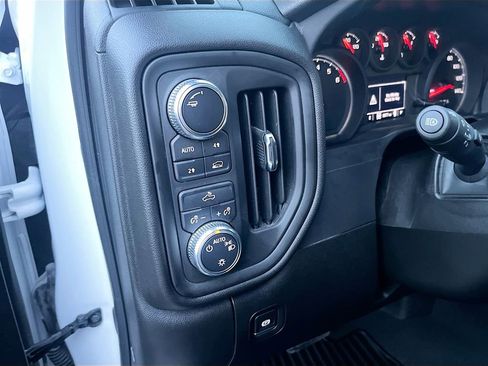 Used 2025 GMC Sierra 1500 Pro w/ Graphite Edition AWD/4WD image 10