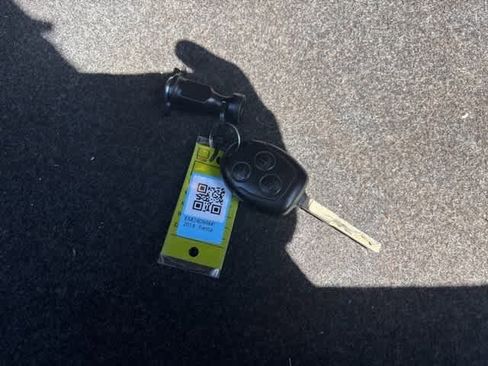 Used 2014 Ford Fiesta SE image 23