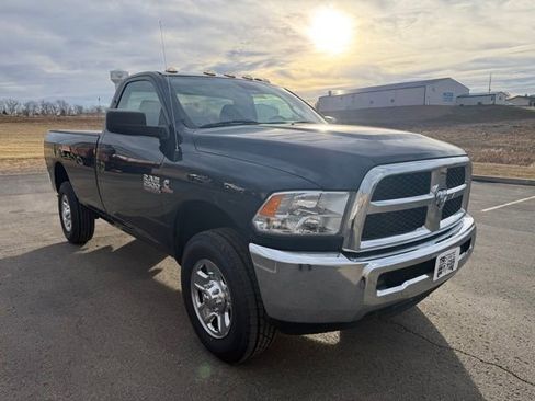 Used 2016 RAM 2500 Tradesman w/ Chrome Appearance Group image 3