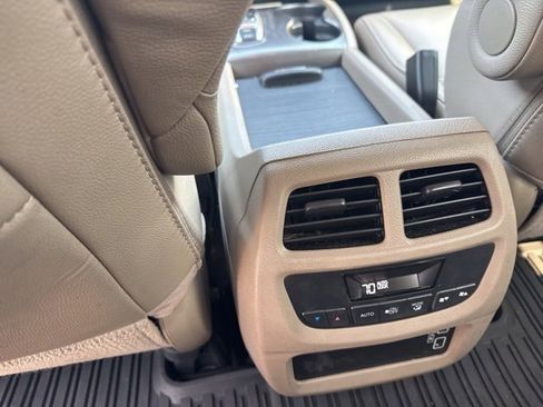 Used 2022 Honda Pilot Special Edition image 11
