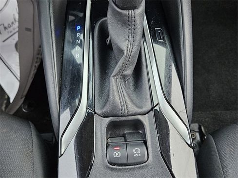 Used 2020 Toyota Corolla LE image 17