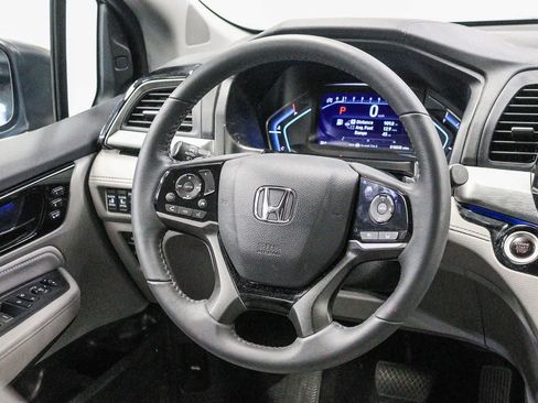 Used 2024 Honda Odyssey Touring image 17
