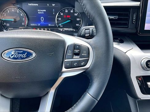Certified 2024 Ford Explorer XLT AWD/4WD image 19