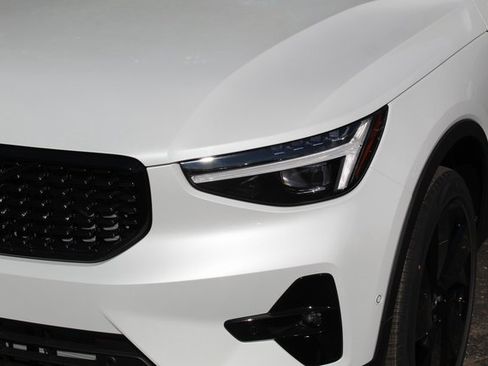 New 2026 Volvo XC40 B5 Ultra w/ Climate Package image 9