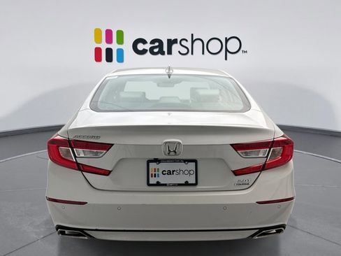 Used 2020 Honda Accord Touring image 4