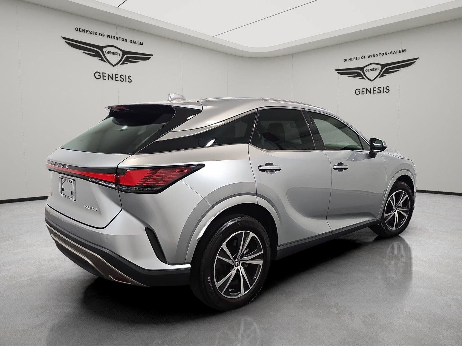 Used 2023 Lexus RX 350 Premium w/ Cold Area Package FWD image 5