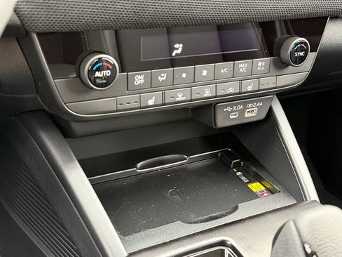 New 2026 Subaru Outback Limited AWD/4WD image 26