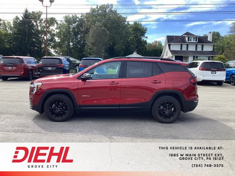 Used 2024 GMC Terrain AT4 w/ Tech Package AWD/4WD image 4